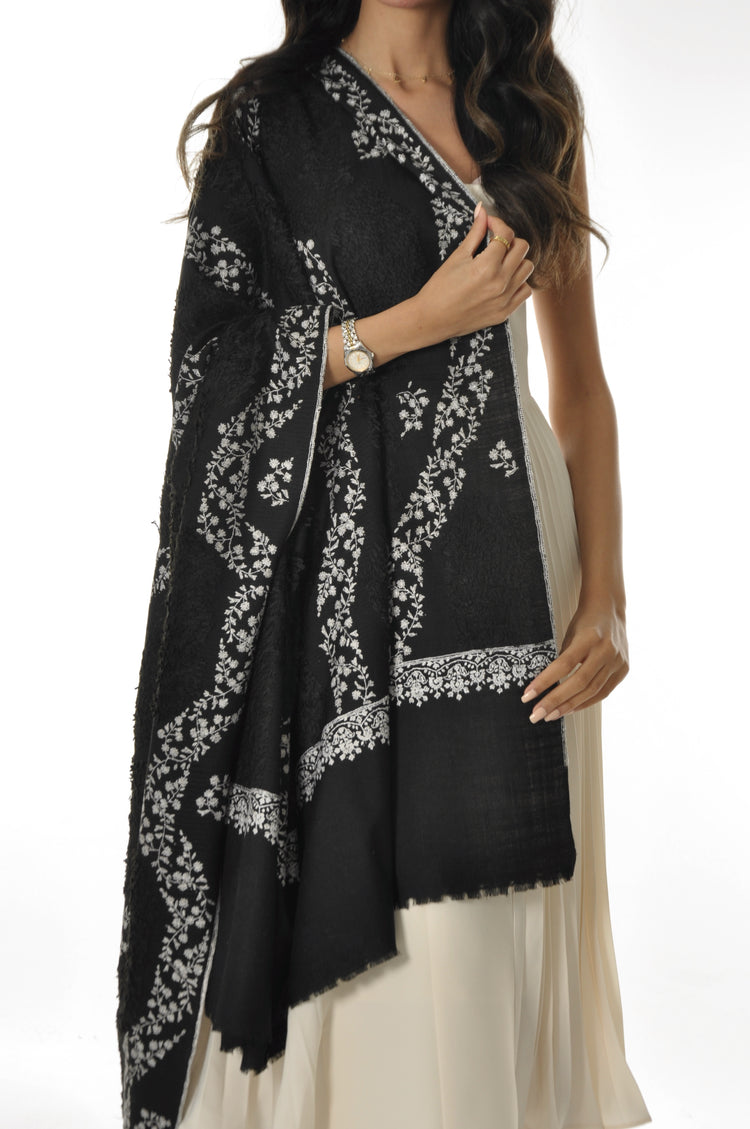 Towel Pashmina with Embroidery - Black